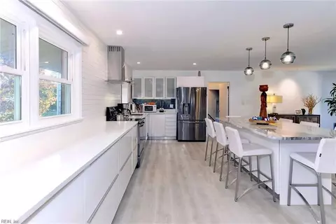 35 Adriatic Dr, Hampton, VA 23664 photo 9