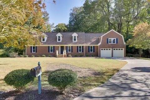 1301 Barbara Ct, Chesapeake, VA 23322