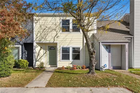 156 Thalia Trace Dr, Virginia Beach, VA 23452