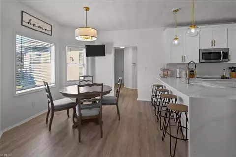 Dining - 1025 Windward Ln, Suffolk, VA 23435 photo 5 of 5