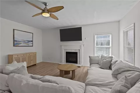 Living - 1025 Windward Ln, Suffolk, VA 23435 photo 3 of 3
