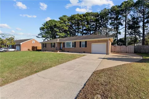807 Arnold Palmer Dr, Portsmouth, VA 23701