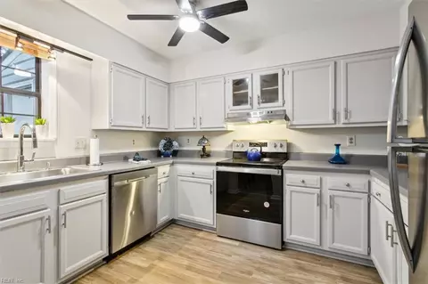 1657 Skiffes Creek Cir, Williamsburg, VA 23185