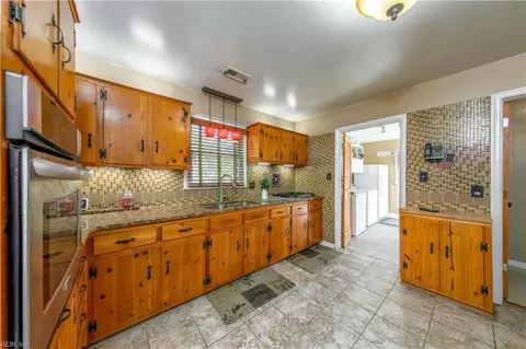 112 Ethel Dr, Hampton, VA 23666 photo 16
