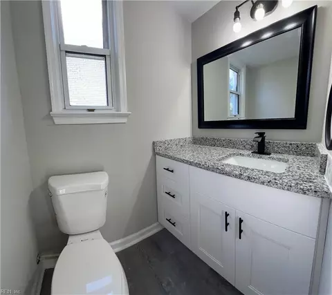 Bath - 128 Armstrong Dr, Hampton, VA 23669 photo 1 of 5