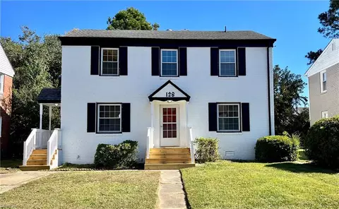 128 Armstrong Dr, Hampton, VA 23669