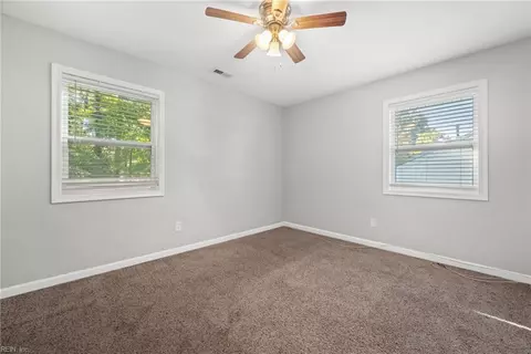 Bedroom - 820 Arlington Ter, Hampton, VA 23666 photo 5 of 5