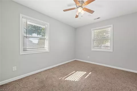 Bedroom - 820 Arlington Ter, Hampton, VA 23666 photo 3 of 5