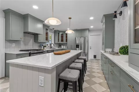 216 Brackenridge Ave, Norfolk, VA 23505