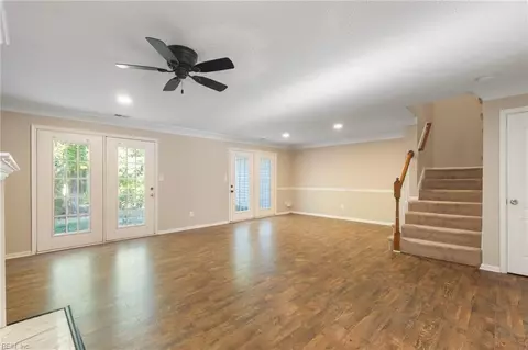 332 Esplanade Pl, Chesapeake, VA 23320 photo 12