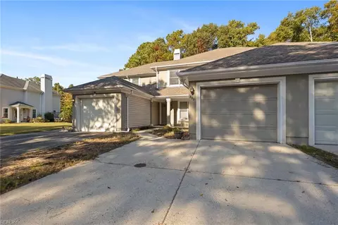 332 Esplanade Pl, Chesapeake, VA 23320 photo 3