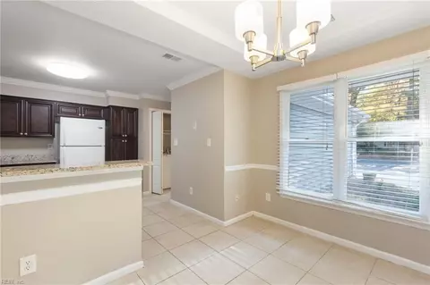 332 Esplanade Pl, Chesapeake, VA 23320 photo 5