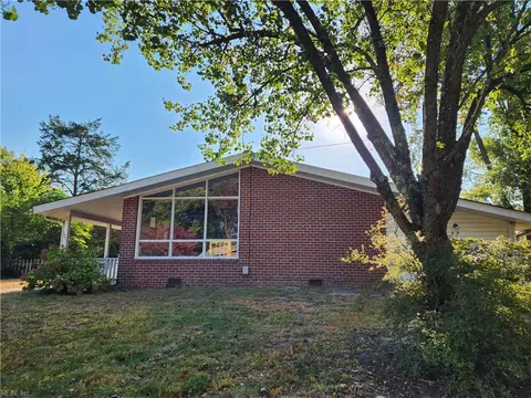 101 Arden Dr, Williamsburg, VA 23185