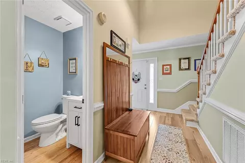 Entry Way - 16 Rhoda Ct, Hampton, VA 23664 photo 3 of 5