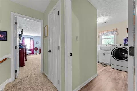 Entry Way - 16 Rhoda Ct, Hampton, VA 23664 photo 5 of 5
