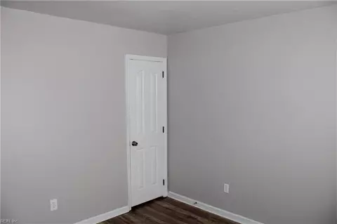 Bedroom - 40 George Ct, Hampton, VA 23663 photo 5 of 7
