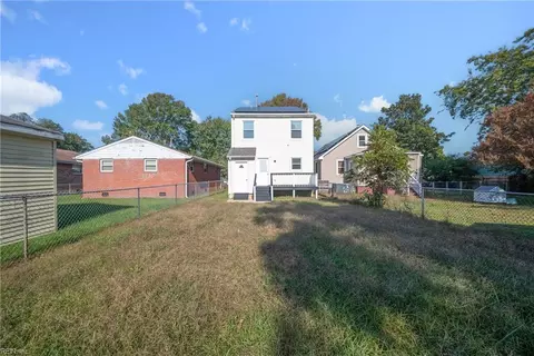 Exterior - 1808 Laguard Dr, Hampton, VA 23661 photo 5 of 5