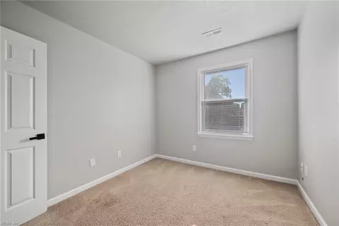 Bedroom - 1808 Laguard Dr, Hampton, VA 23661 photo 5 of 5