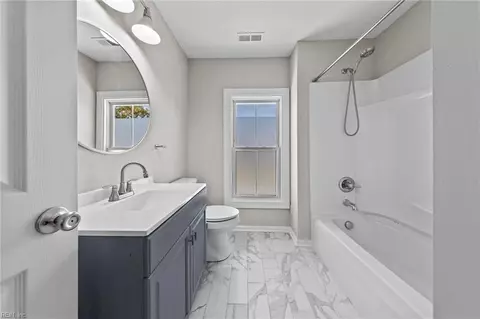 Bath - 1322 Seaboard Ave, Chesapeake, VA 23324 photo 1 of 2