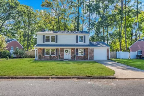 18 Alexander Dr, Hampton, VA 23664