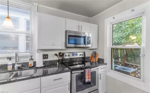 Kitchen - 117 Segar St, Hampton, VA 23663 photo 2 of 6