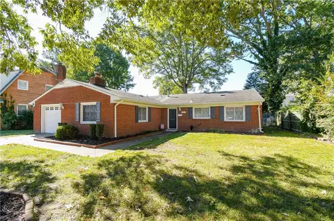 745 Sunnywood Rd, Newport News, VA 23601