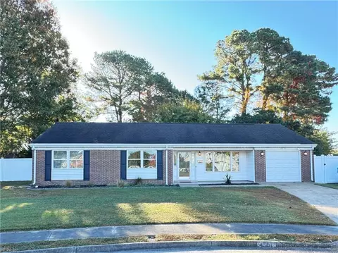 4501 Whitechapel Cir, Virginia Beach, VA 23455