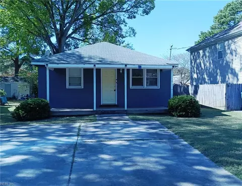 1433 Chestnut Ave, Chesapeake, VA 23325