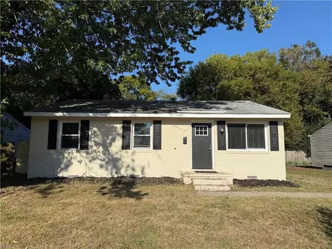 53 Lacrosse St, Hampton, VA 23663
