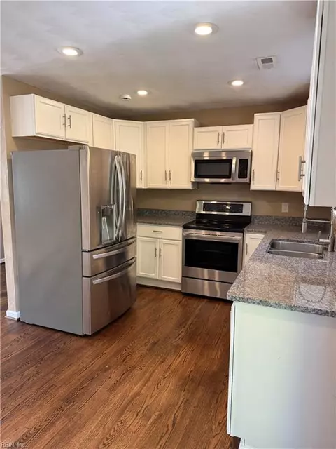 Kitchen - 53 Lacrosse St, Hampton, VA 23663 photo 1 of 2