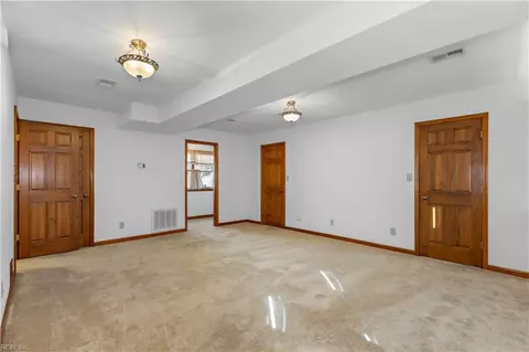 719 Macon Rd, Hampton, VA 23666 photo 13