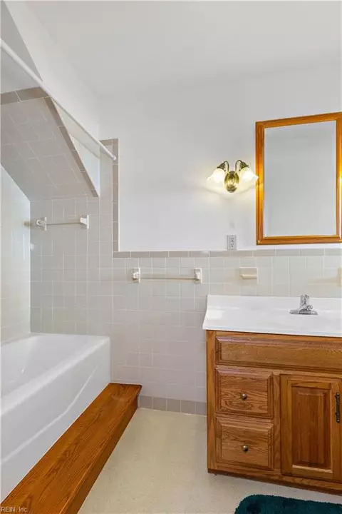 719 Macon Rd, Hampton, VA 23666 photo 15