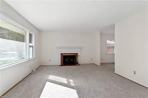 719 Macon Rd, Hampton, VA 23666 photo 5