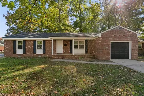 174 Queensbury Ct, Newport News, VA 23608