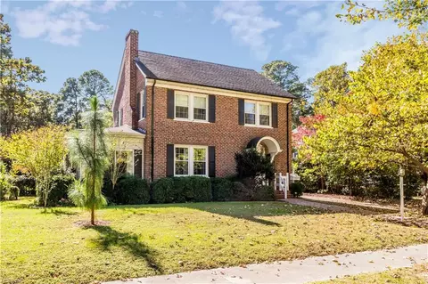 1027 Virginia Ave, Suffolk, VA 23434