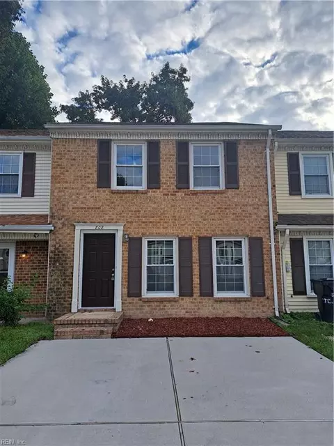 808 Tuition Ct, Virginia Beach, VA 23462