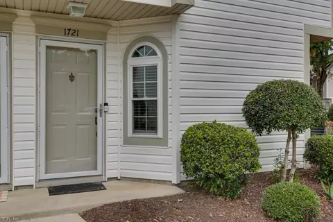 1721 Cottenham Ln, Virginia Beach, VA 23454