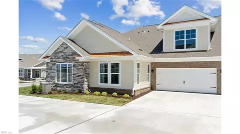 2102 Edwin Dr, Chesapeake, VA 23322 photo 2