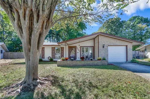 4261 Buckeye Ct, Virginia Beach, VA 23462