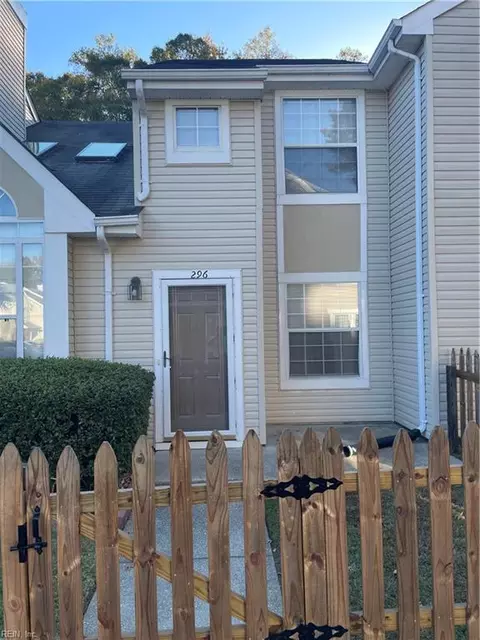 296 Rivers Ridge Cir, Newport News, VA 23608