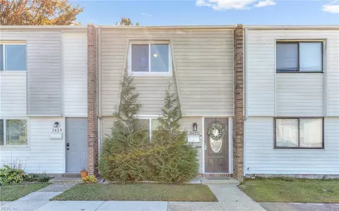 3425 Crimson Holly Ln, Virginia Beach, VA 23453