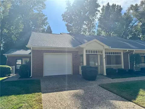 101 Constance Woods Dr, Suffolk, VA 23434