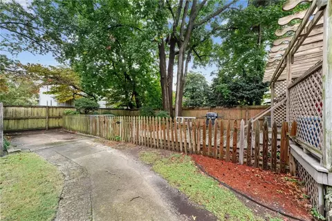 Exterior - 829 Brandon Ave, Norfolk, VA 23517 photo 2 of 3