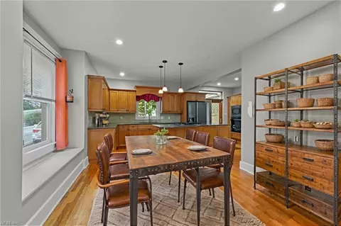 Dining - 829 Brandon Ave, Norfolk, VA 23517 photo 1 of 1