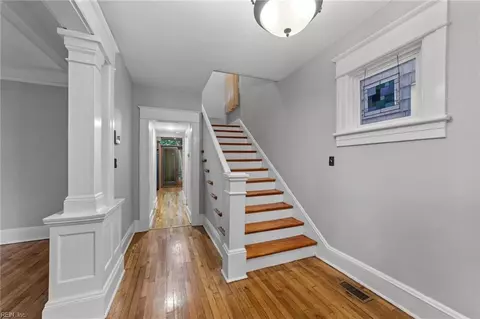 Entry Way - 829 Brandon Ave, Norfolk, VA 23517 photo 2 of 2