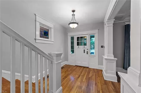 Entry Way - 829 Brandon Ave, Norfolk, VA 23517 photo 1 of 2