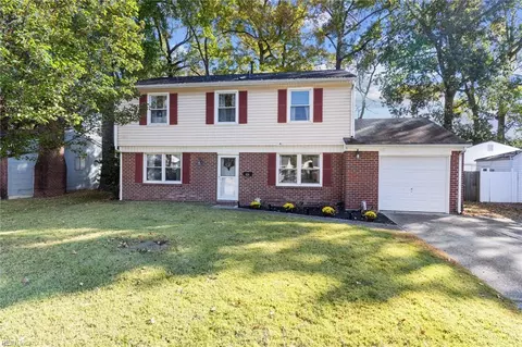 424 Dauphin Ln, Virginia Beach, VA 23452