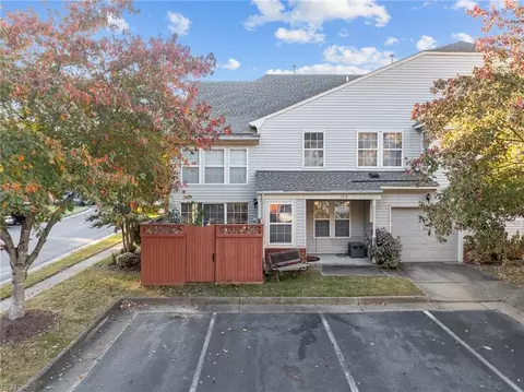 102 Pecan Ter, Yorktown, VA 23693