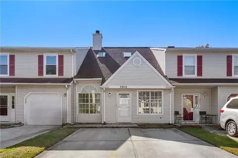 3959 Roebling Ln, Virginia Beach, VA 23452