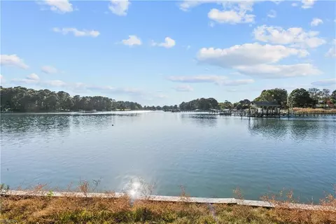676 Thalia Point Rd, Virginia Beach, VA 23452
